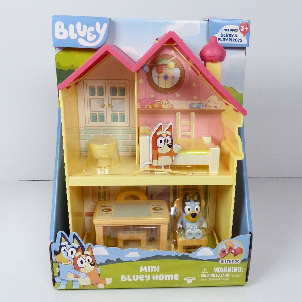 Bluey Mini Bluey Home Playset Portable House Carry Handle with Figure 17614 NEW